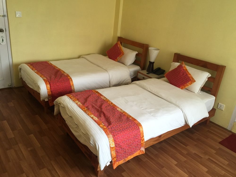 Tibet Peace Guest House Катманду Екстериор снимка