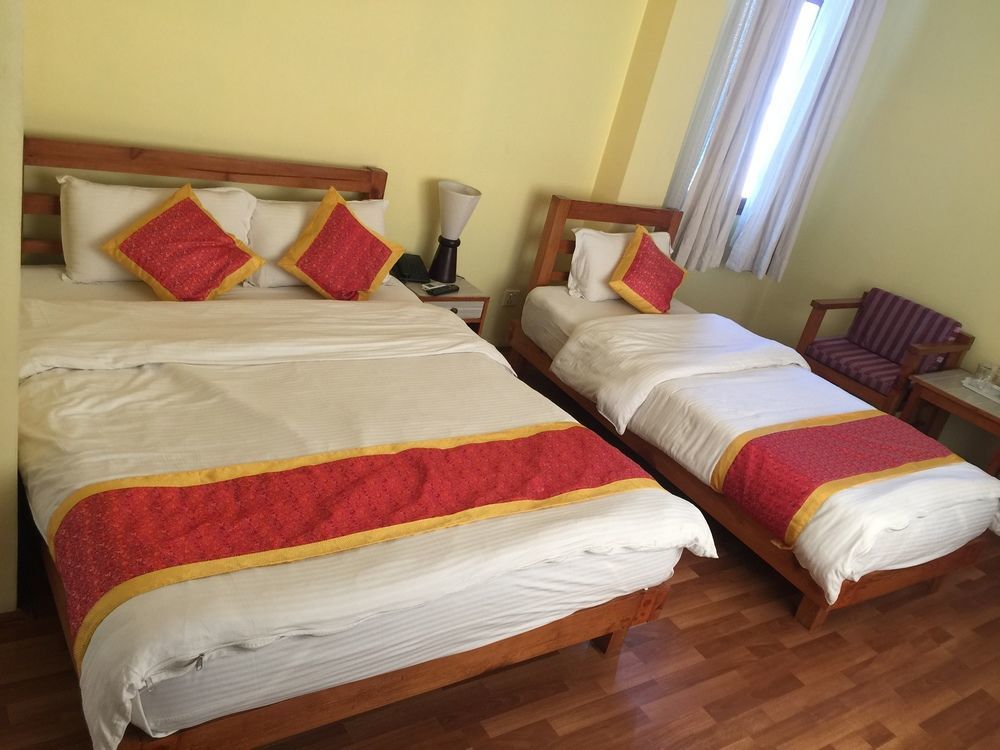 Tibet Peace Guest House Катманду Екстериор снимка