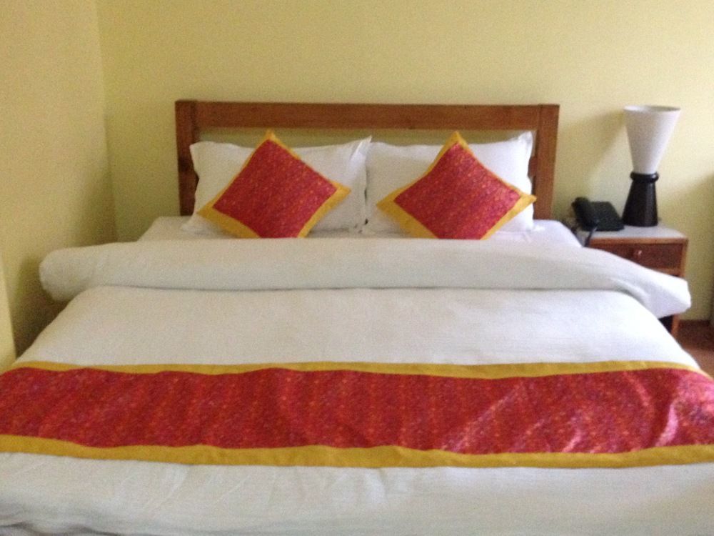 Tibet Peace Guest House Катманду Екстериор снимка
