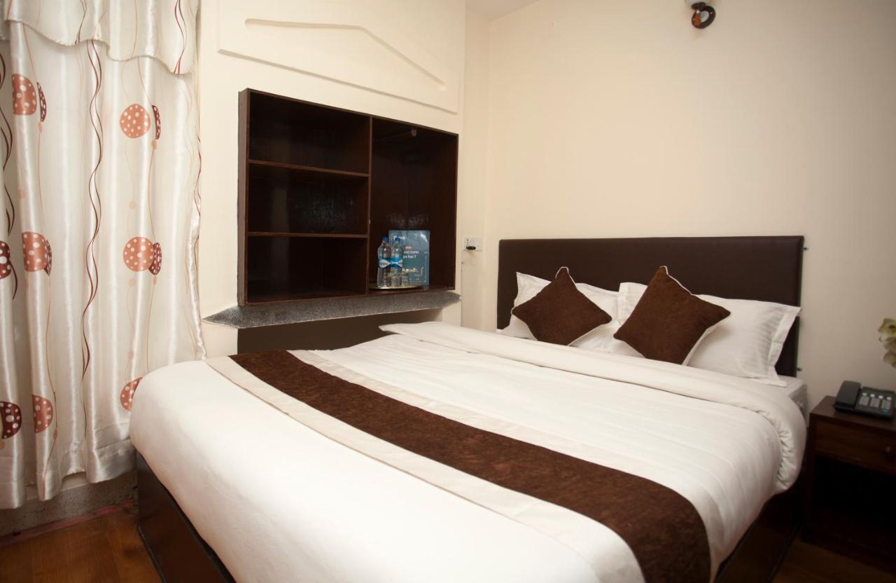 Tibet Peace Guest House Катманду Екстериор снимка