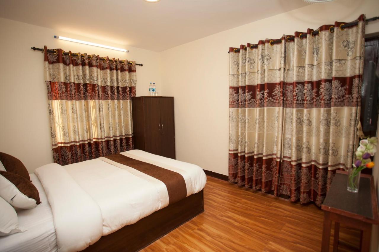 Tibet Peace Guest House Катманду Екстериор снимка