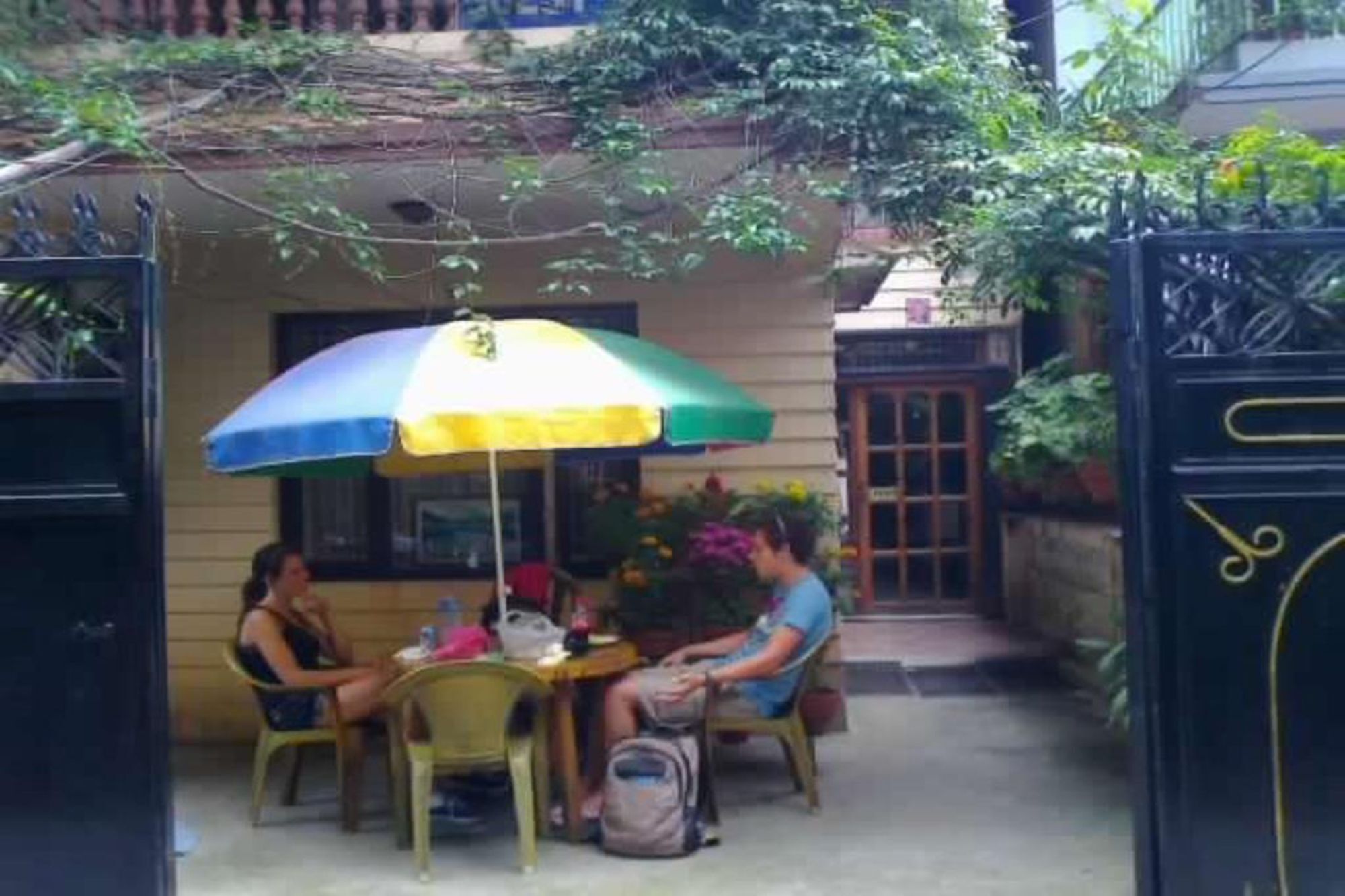 Tibet Peace Guest House Катманду Екстериор снимка