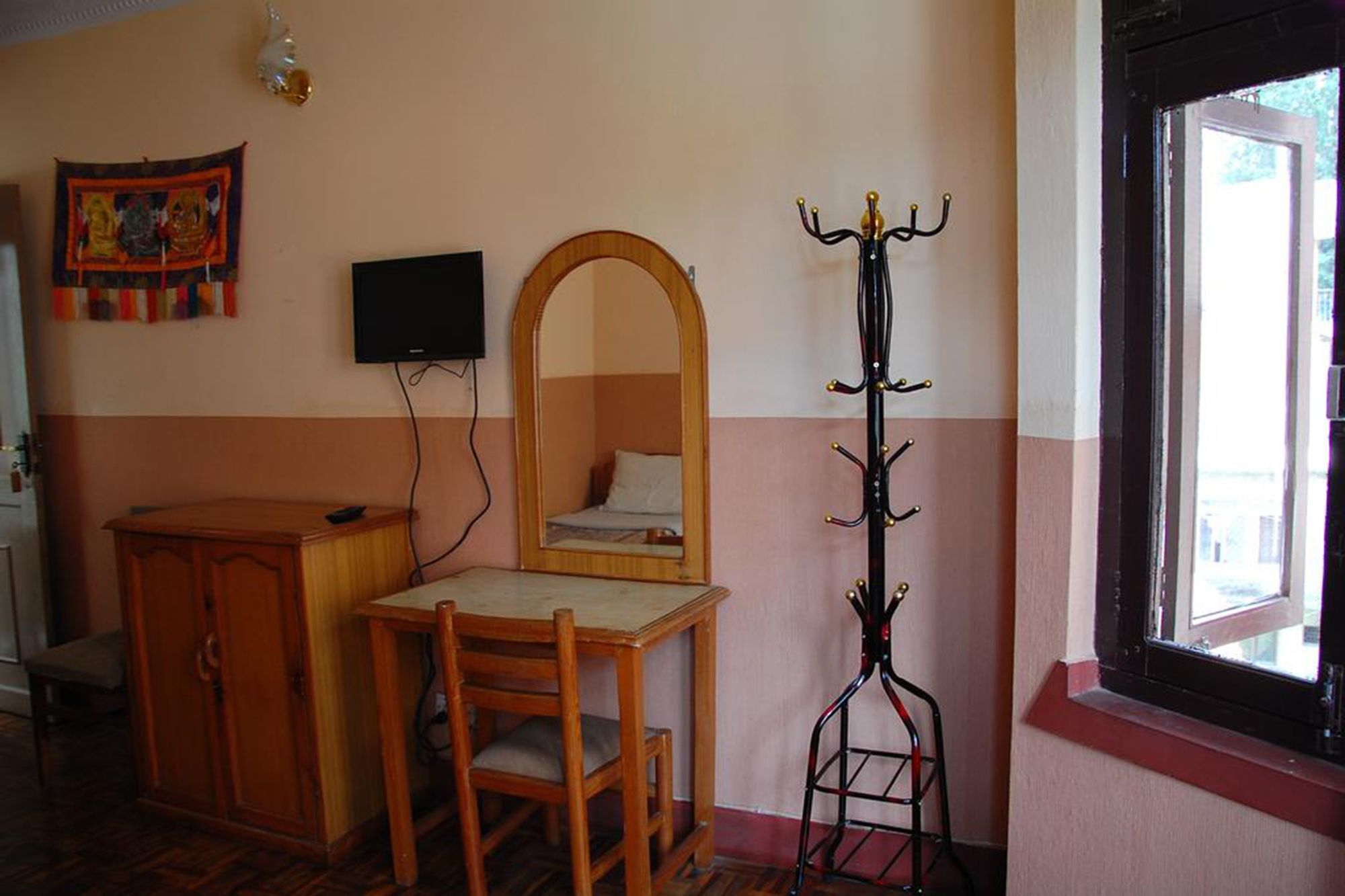 Tibet Peace Guest House Катманду Екстериор снимка